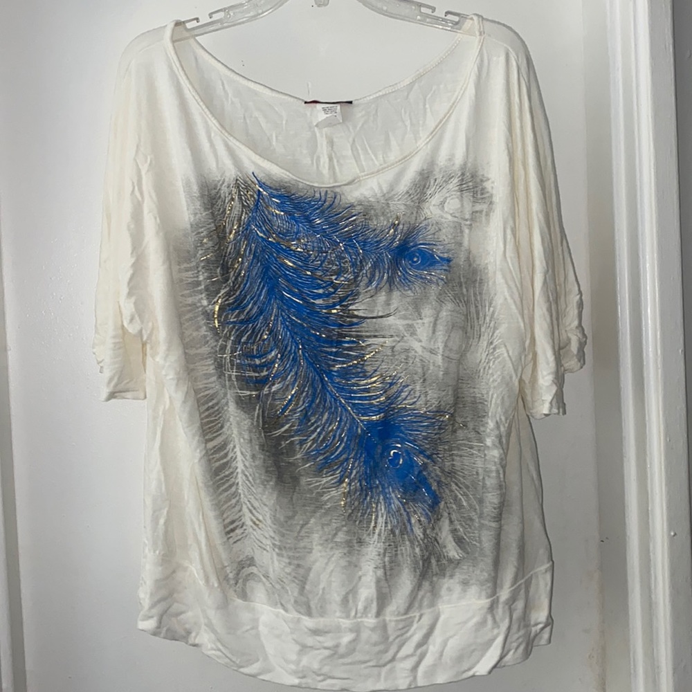 1/4 sleeve fashion shirt.